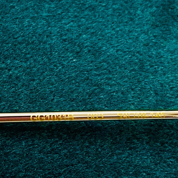 NWT Gucci Gold Gg1031s - 003 Chain CharmSunglasses - Picture 11 of 16